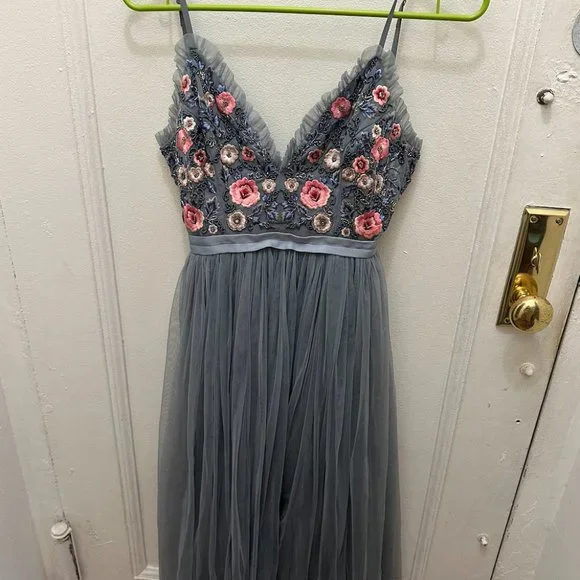 Needle & Thread Whisper Embroidered Tulle Midi Dress, Size 0 - Picture 12 of 12